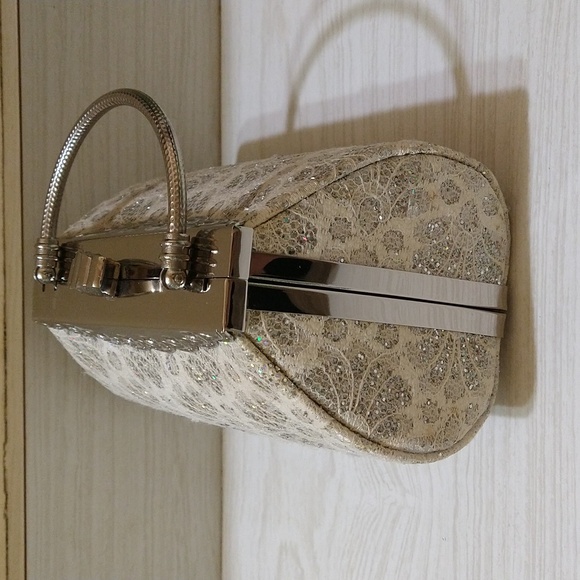 Wedding/Prom Clutch Bag with Corded White Lace, Rhinestones & Iridescent Sequins - Picture 5 of 8